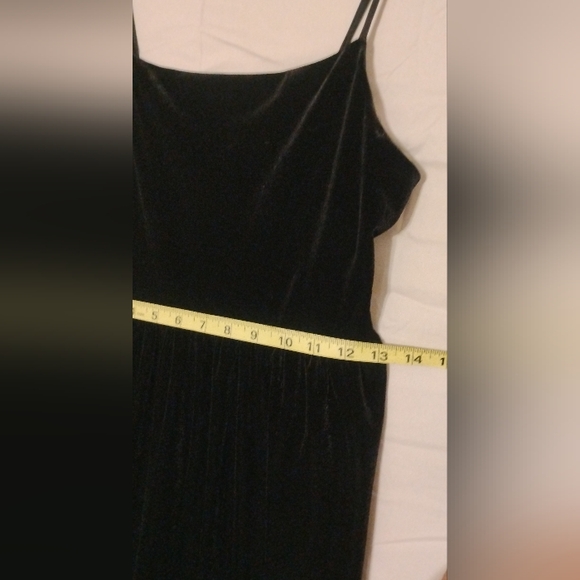 Urban Outfitters Elegant Black Jumpsuit - Picture 7 of 7